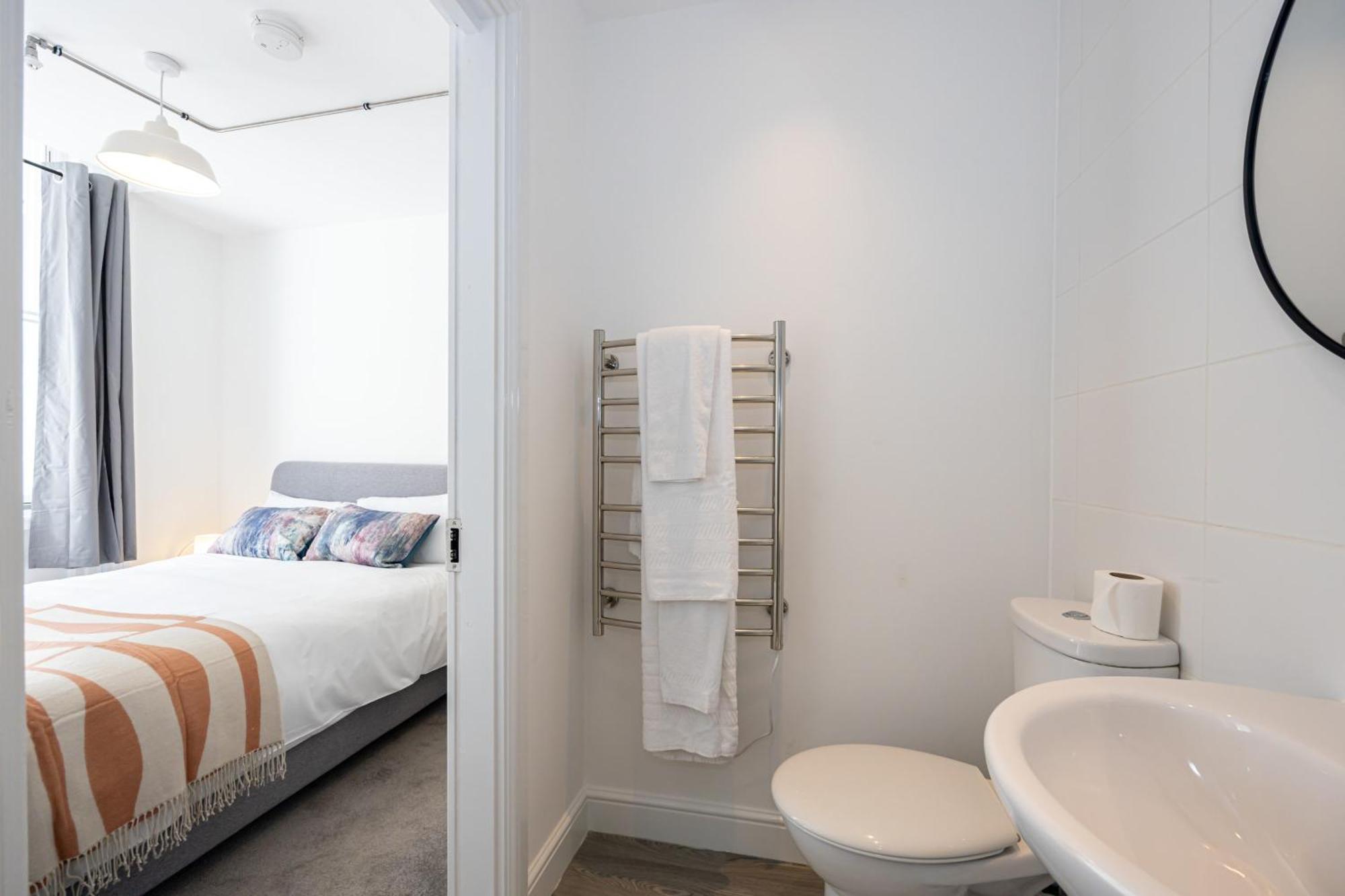 Beautiful 1 Bed 20Mins To Central Manchester Bolton Zewnętrze zdjęcie